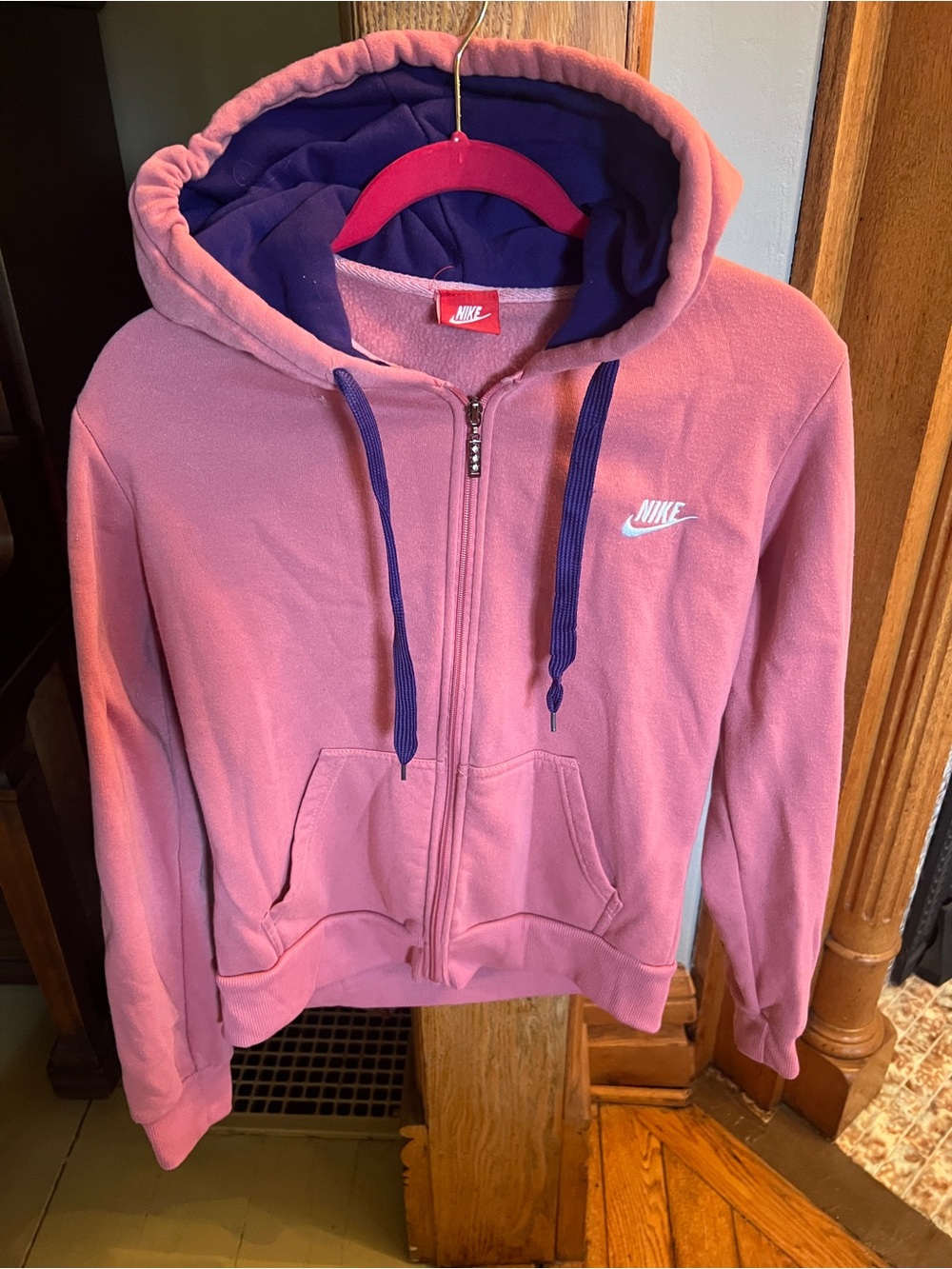 Nike women’s pink zip up hoodie